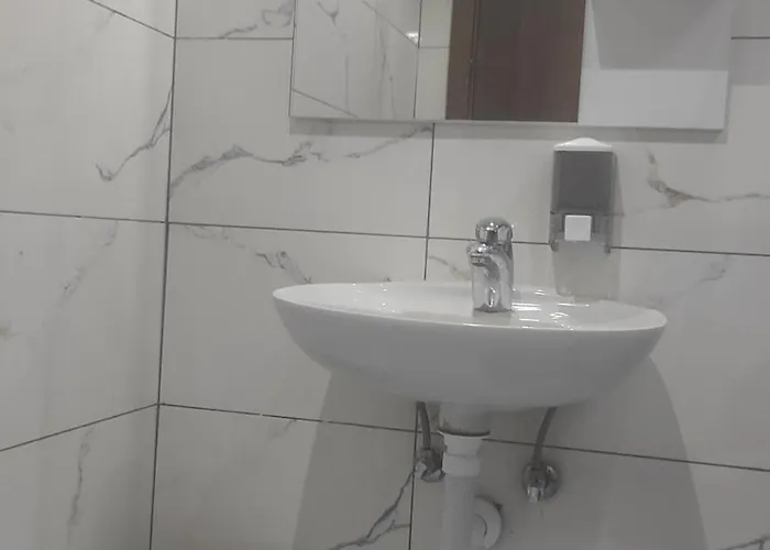 Leonida 1 * تريبينيي